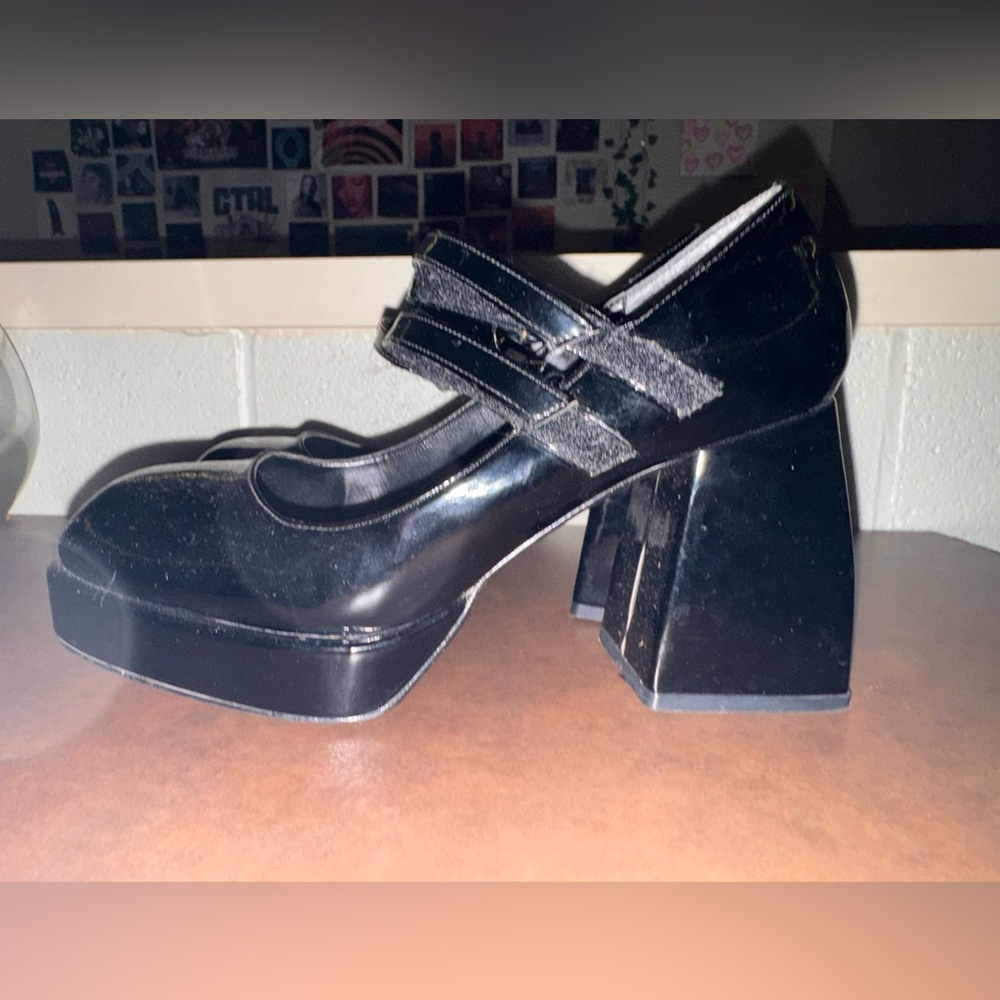 Black chunky formal heels size 9